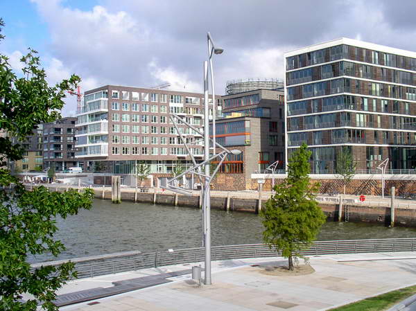 Stalpi si constuctii metalice speciale